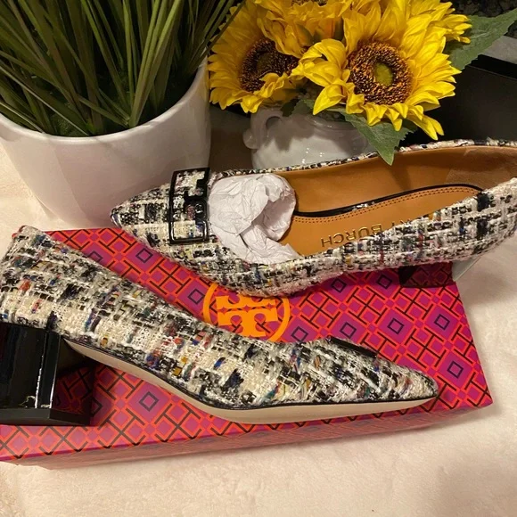 Tory Burch GIGI Tweed Pointy Toe Pump - Picture 3 of 10
